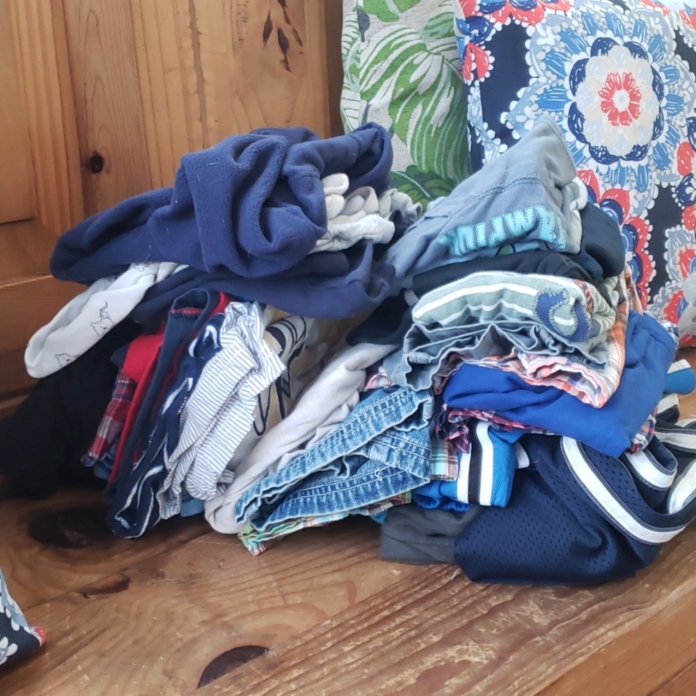 Mix of 12 months-2t boy clothes